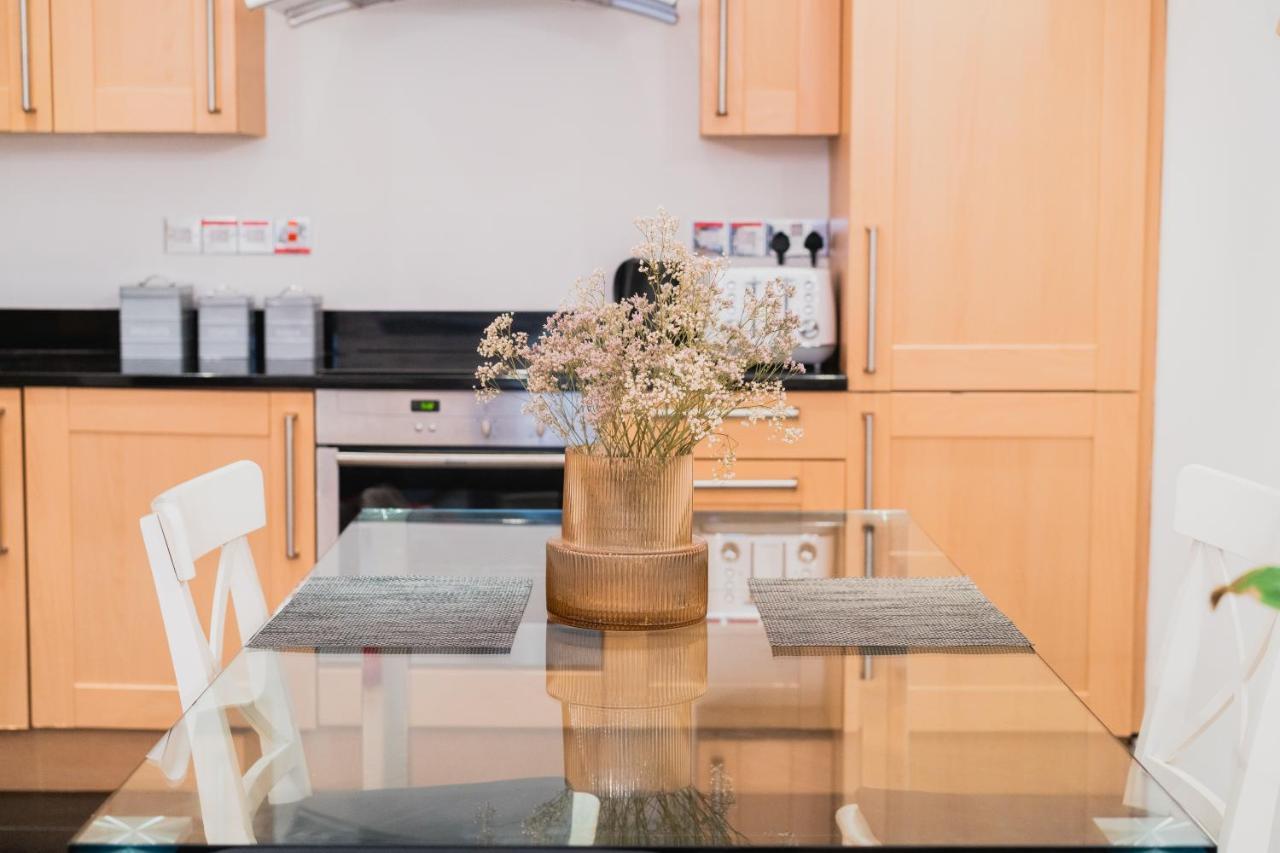 Covent Garden 2-Bedroom Apartment Лондон Екстер'єр фото